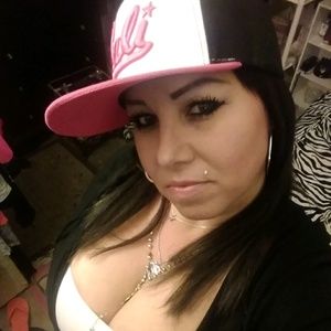 Meet your Posher, Janon